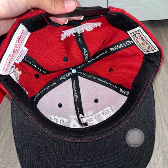 Men’s Miami Heat SnapBack Hats 9FIFTY / MITCHELL & NESS - Picture 14 of 15